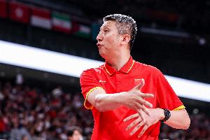 媒体人:郭士强屠榜热搜 中国男篮惨败日本男篮二队情感上难接受