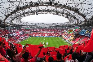 未能如願!球迷打出巨型TIFO“冠軍入袋”,但蓉城落敗6失冠軍點